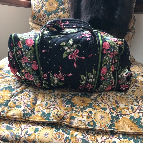 Vera Bradley Handbags - New Hope Vera Bradley